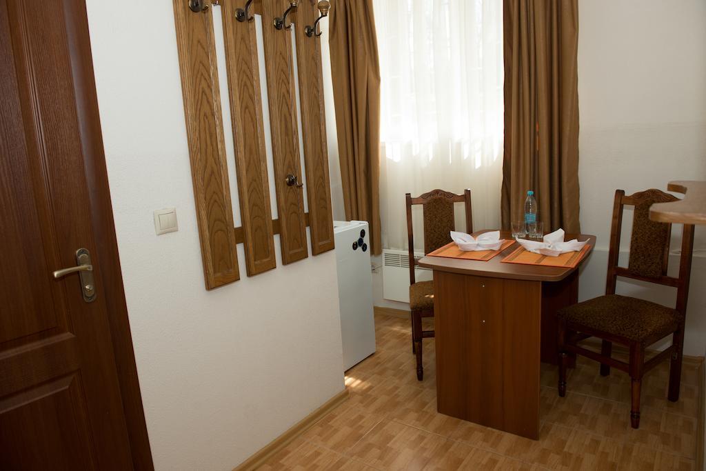 Hotel Acorn Irpin Ruang foto