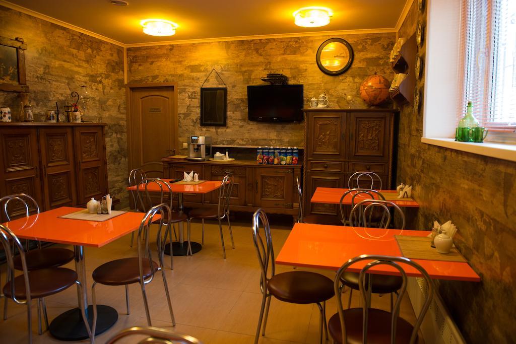 Hotel Acorn Irpin Bagian luar foto