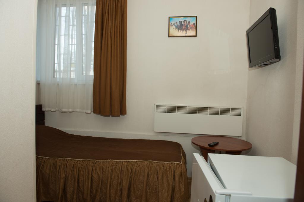 Hotel Acorn Irpin Bagian luar foto
