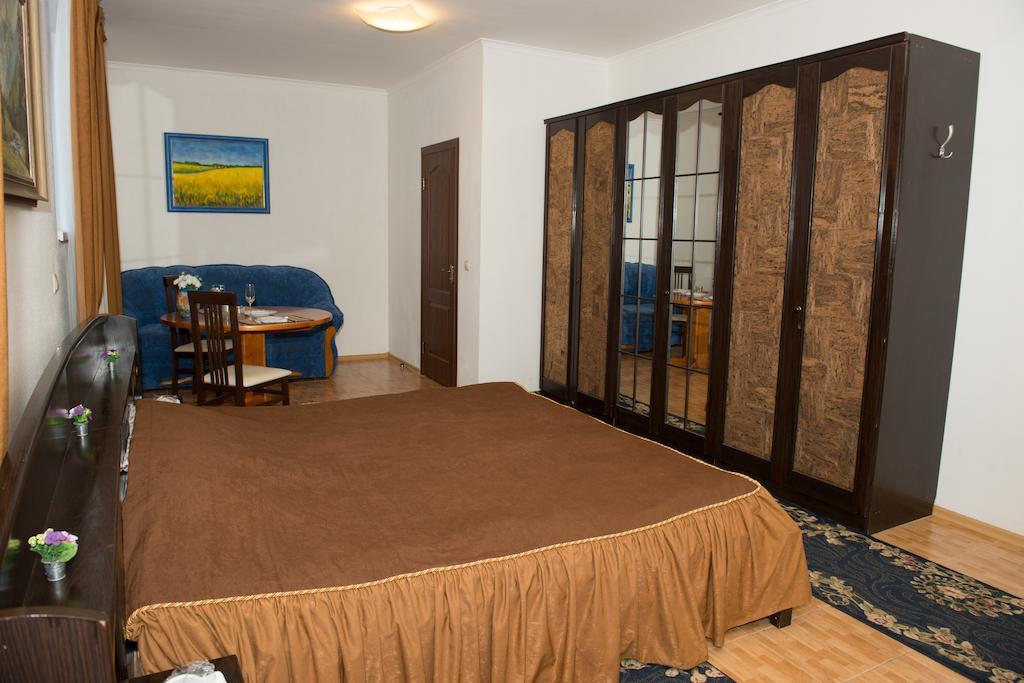 Hotel Acorn Irpin Ruang foto